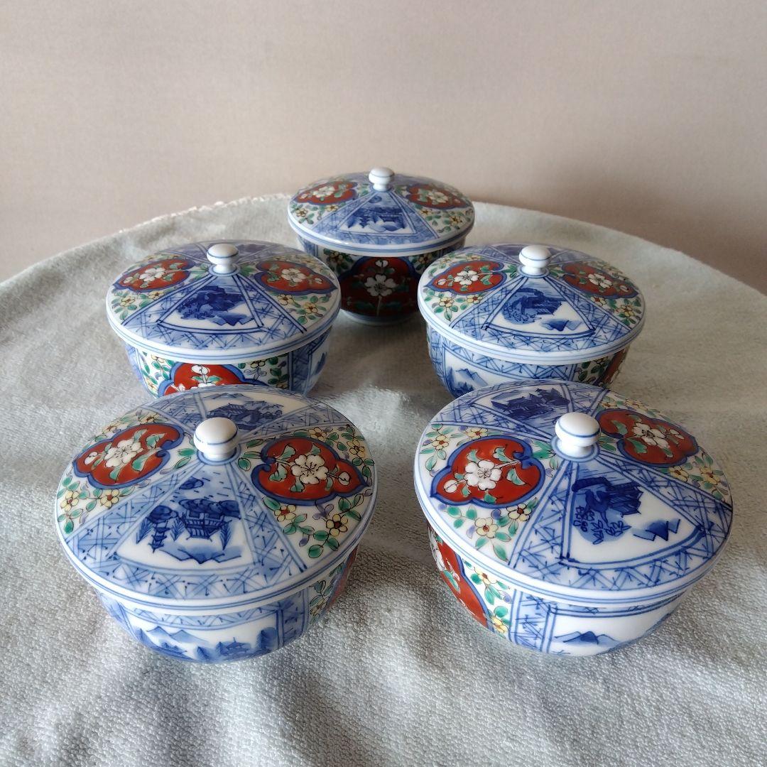 華山萬右衛門作　染錦草花間取山水蓋付湯呑揃