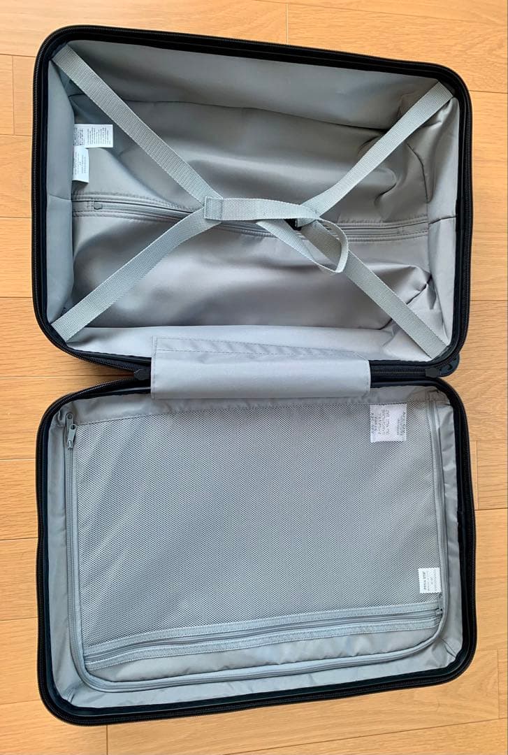 新品未使用　無印良品　フロントオープンキャリーケース（３２Ｌ）　2年間保証付き