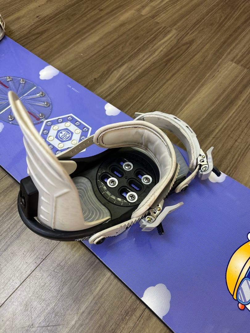 スノーボード DORAEMON 140cm ビンディングSALOMON XS