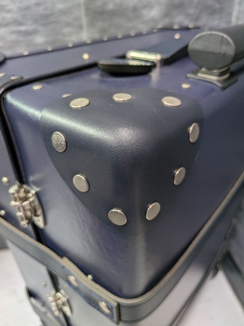 Annaさま専用ページ　①グローブトロッター ネイビー 4ホイール