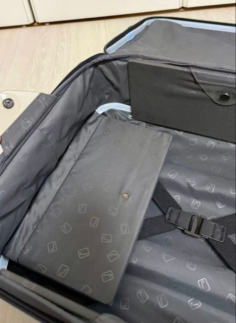 Jollying ライトブルー キャリーケース 20インチ　35L機内持ち込み