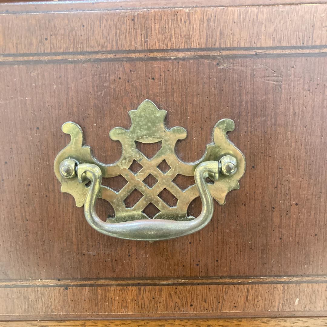 アンティーク　フェデラル様式デザイン　サイドボード　キャビネット