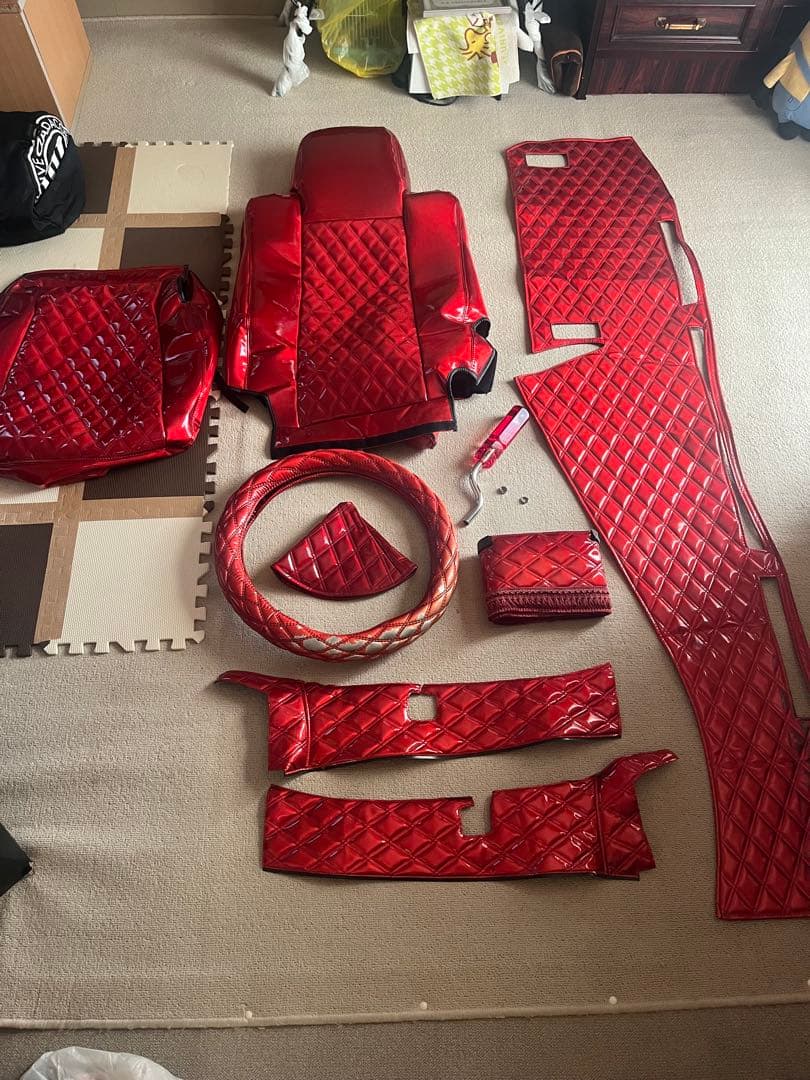 いすゞ　ファイブスターギガ　※安全センサーなし大型車用　蒼星レッド内装セット