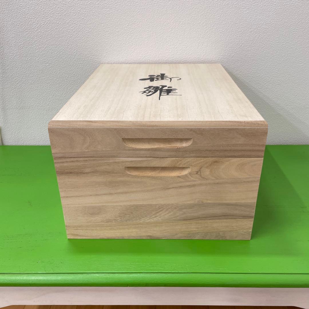 雛人形　空の桐箱