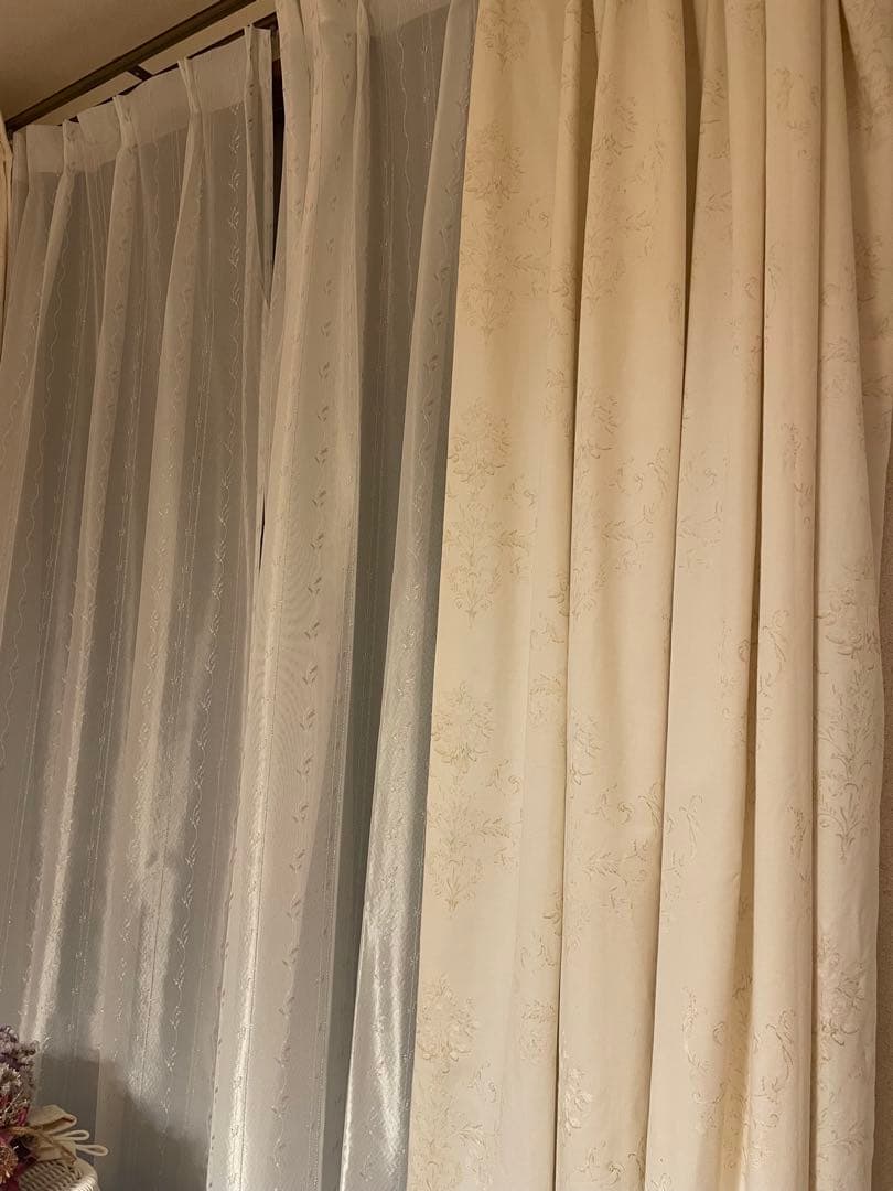 ローラアシュレイ