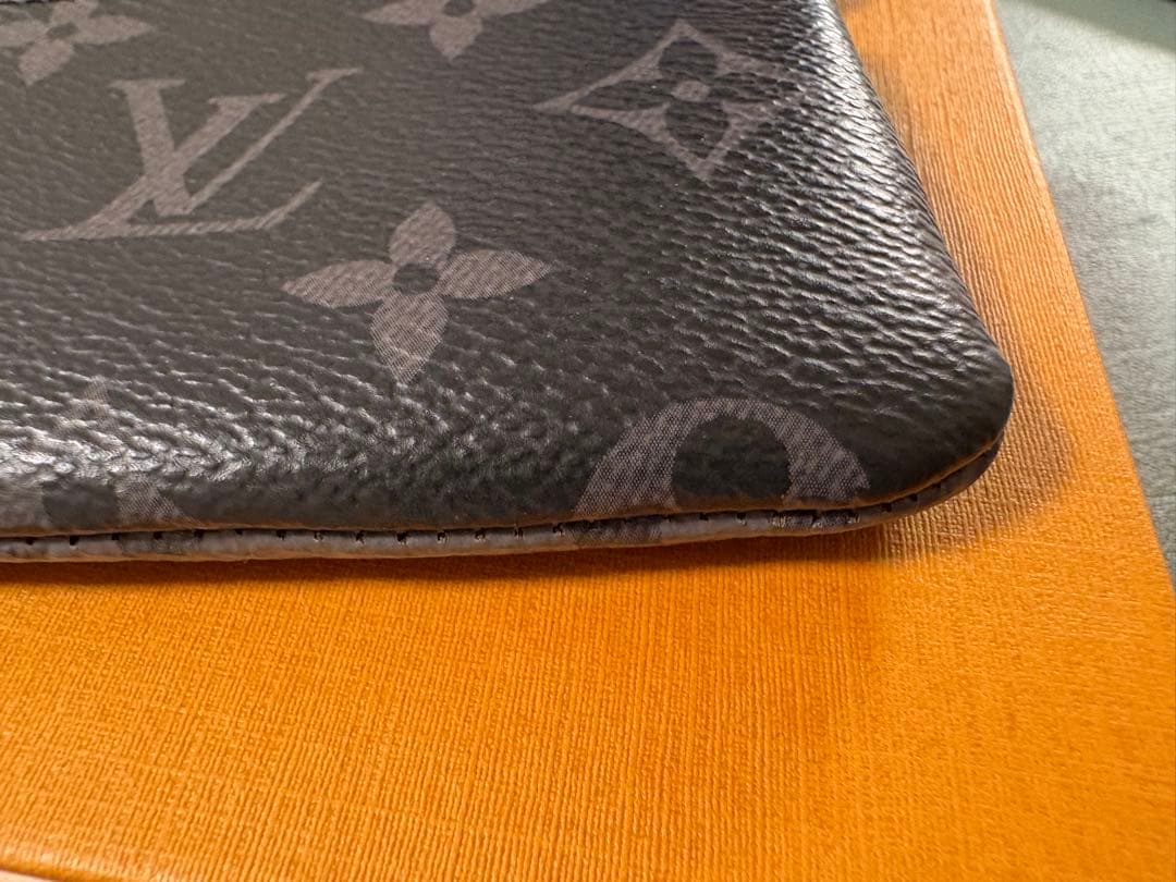 ルイヴィトン モノグラムエクリプス リバースポシェットクレ M80905