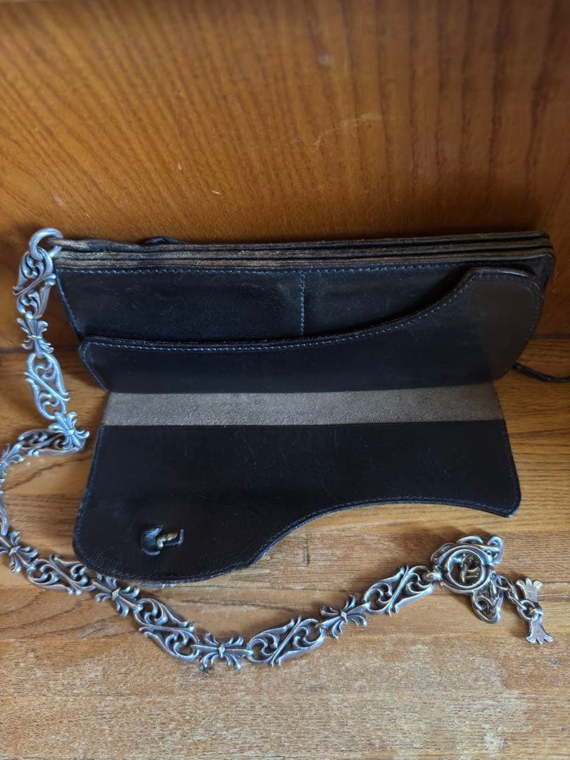 STUDIO T&Y スタジオティーアンドワイ　Wallet chain