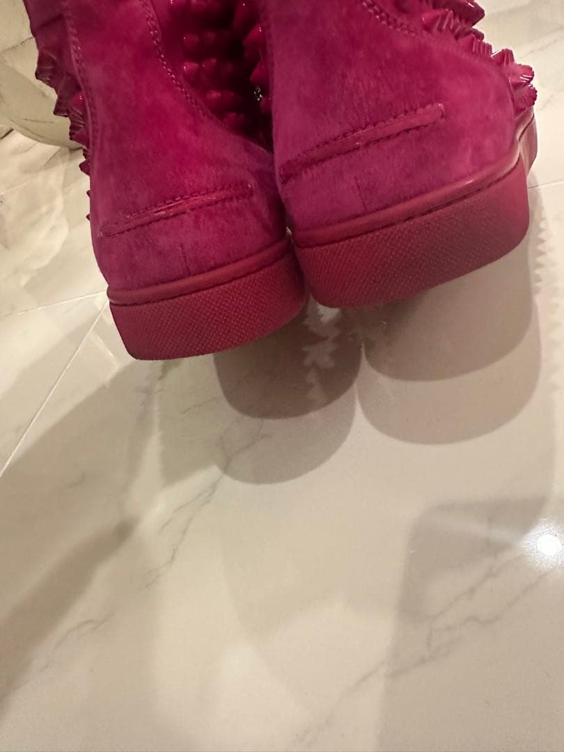 Louboutin ルブタン　ルイススパイクス　フラットスウェード　ピンク