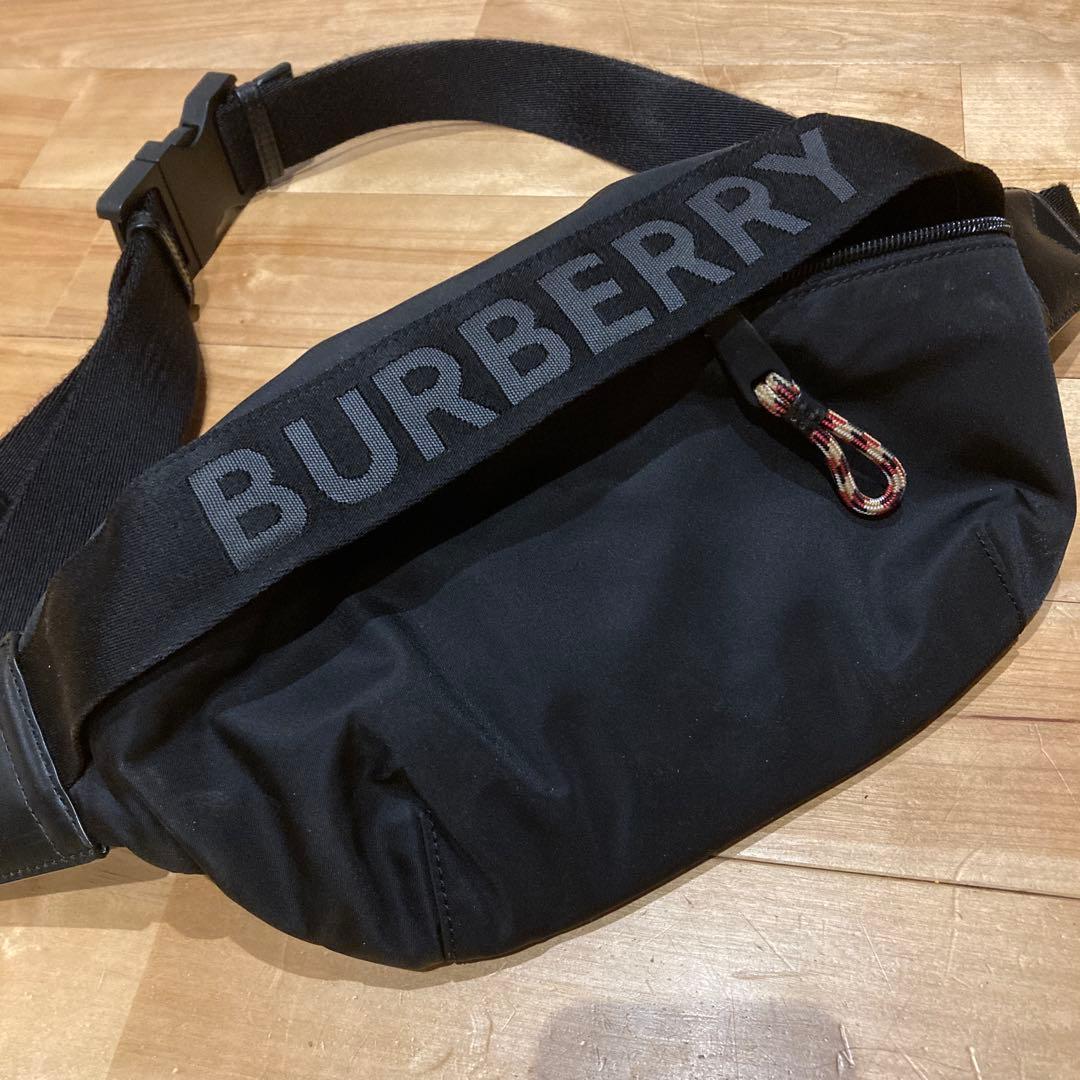 BURBERRY ボディバッグ ブラック　メンズ