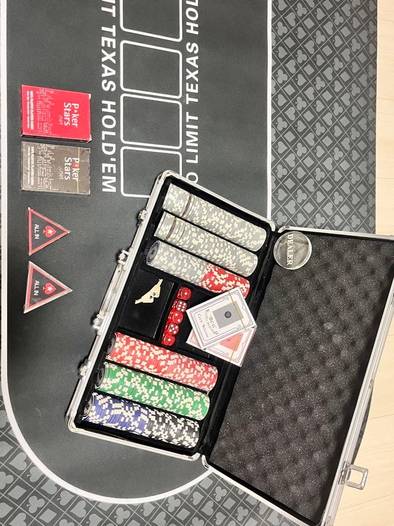 【本格】ポーカーチップセット&マット、コバックトランプ付