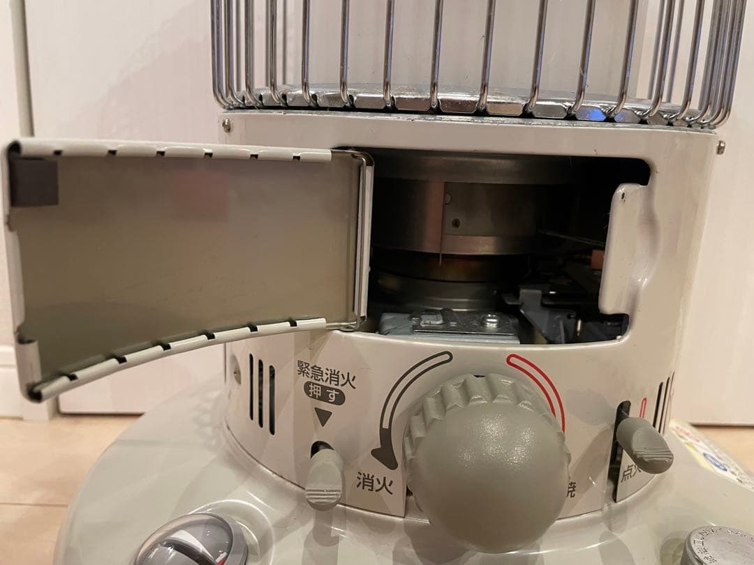 TOYOTOMIトヨトミ Rainbowレインボー 石油ストーブ
