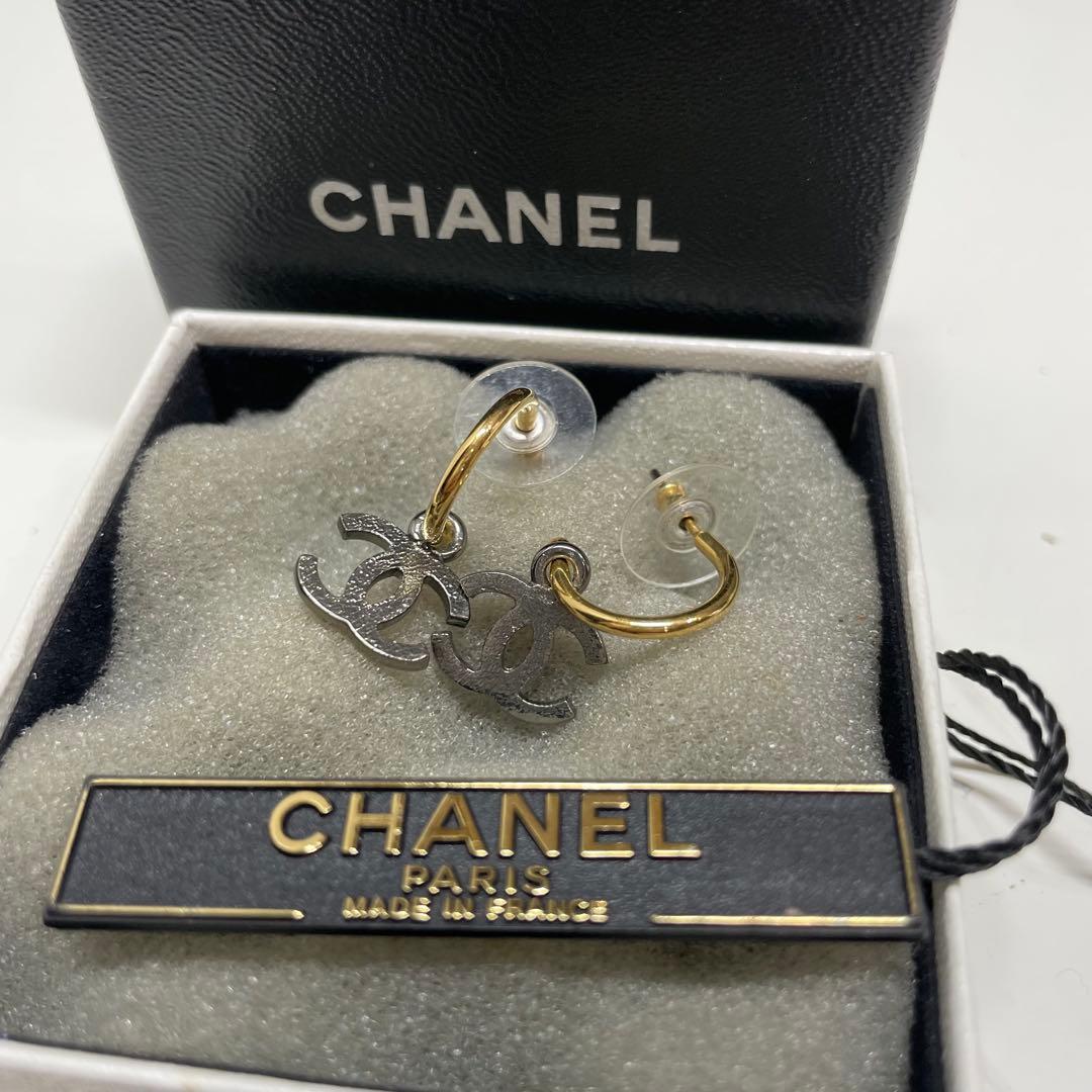 ノ*3様 CHANEL ロゴ ピアス(両耳用) リバーシブル型