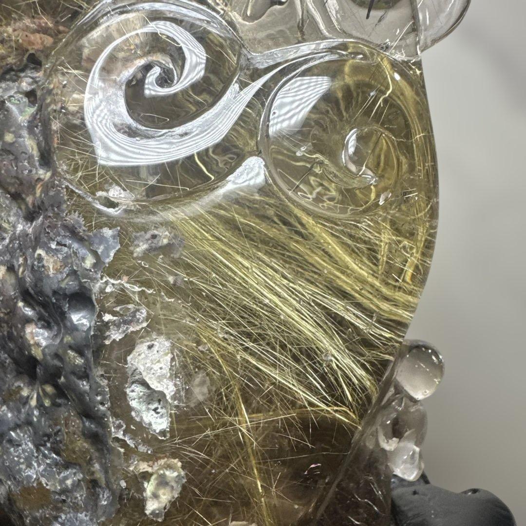 【極上品】ゴールドルチル 観音彫刻 台座付 1117g