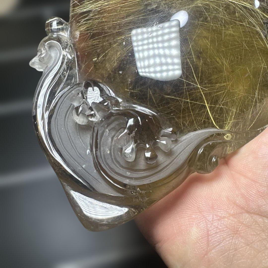 【極上品】ゴールドルチル 観音彫刻 台座付 1117g