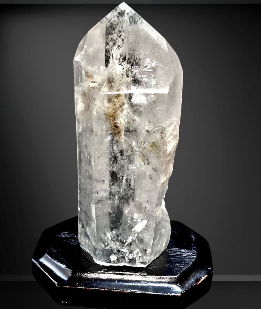 天然ホワイトガーデンクォーツポイント原石 ルチル 虹 アイリス 天然水晶 台座付