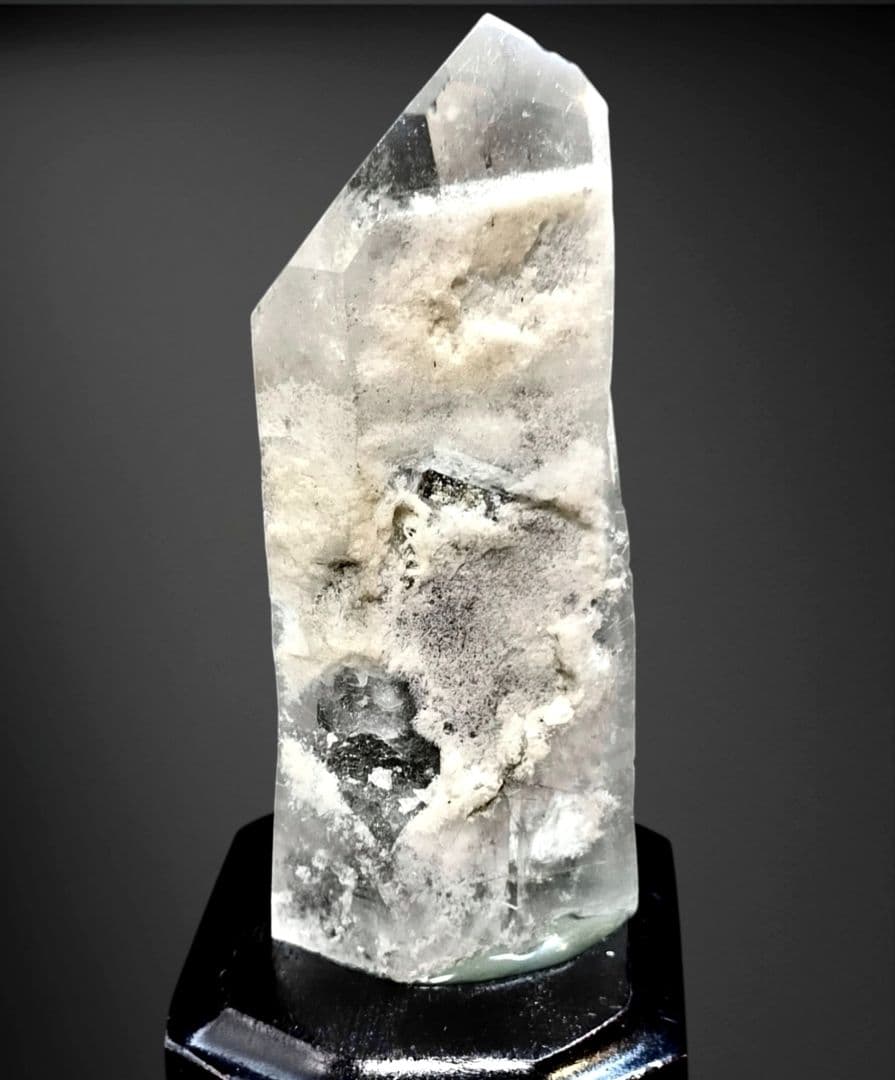 天然ホワイトガーデンクォーツポイント原石 ルチル 虹 アイリス 天然水晶 台座付