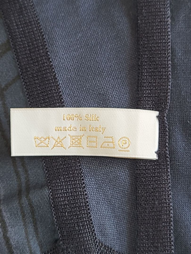 年末セール♪ HARRY WINSTON ハリーウィンストン シルクスカーフ