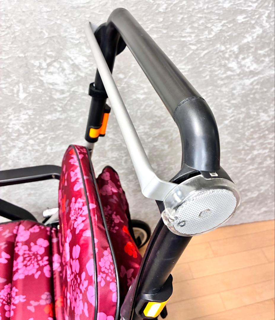 幸和製作所 座れるシルバーカー レコルティST10 ショッピングカー 手押し車