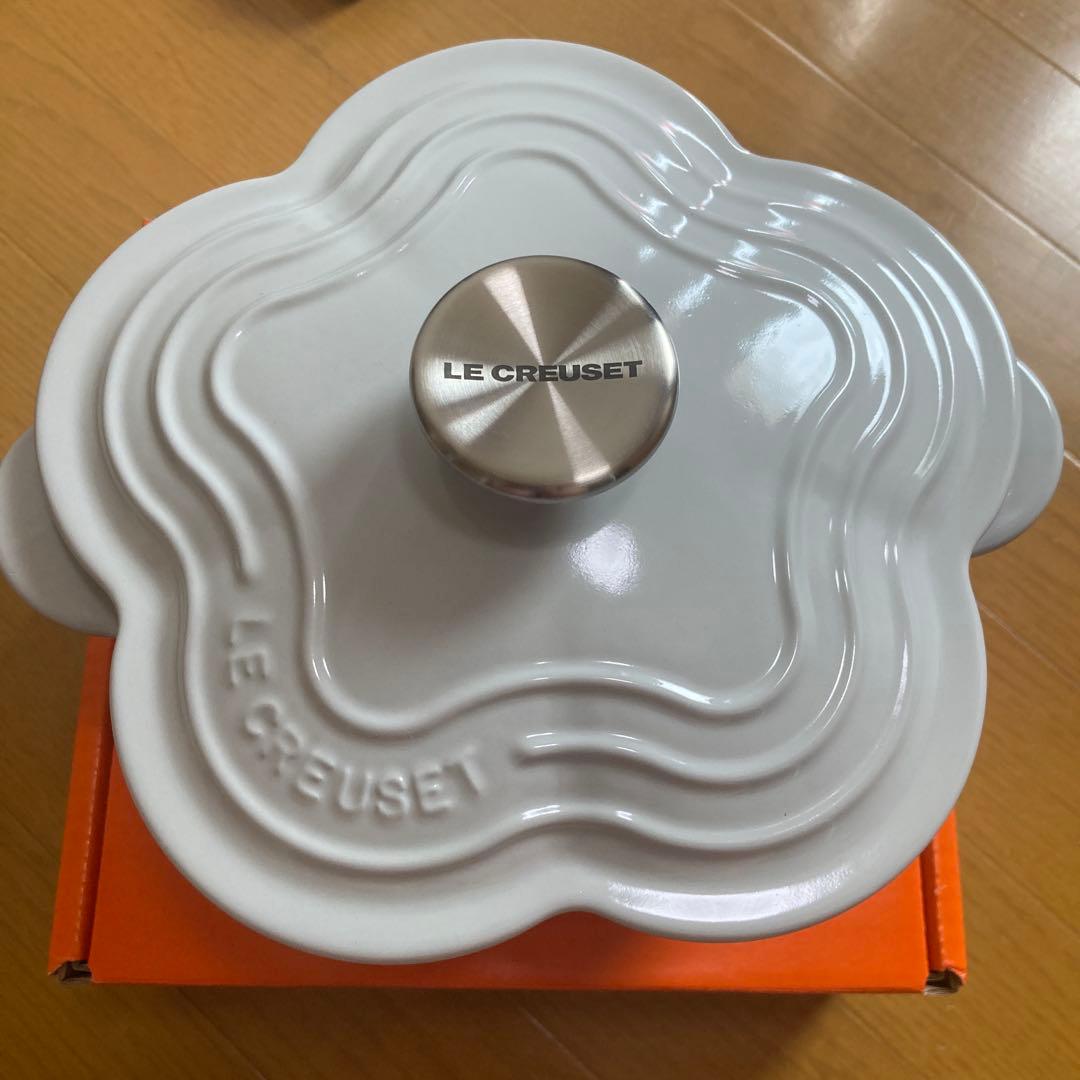 LE CREUSET ココット・フルール ベイパー