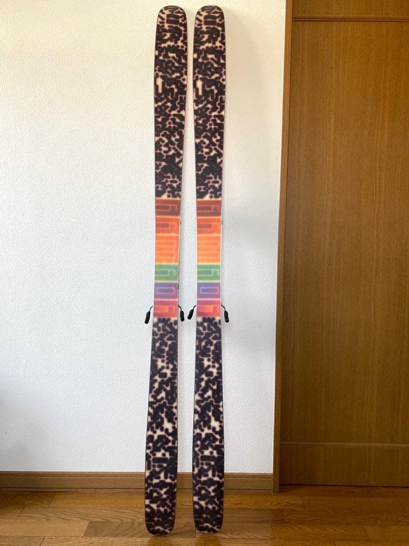 ARMADAスキー最終値下げ‼️