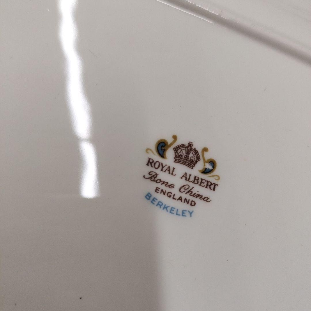 ロイヤルアルバート バークレー   Berkeley