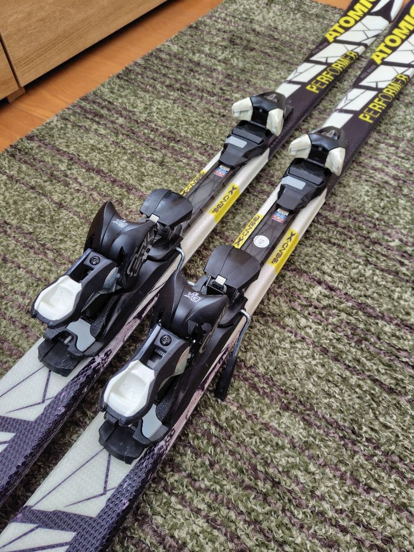 ATOMIC PERFORMER スキー 板 Tyroliaバインディング