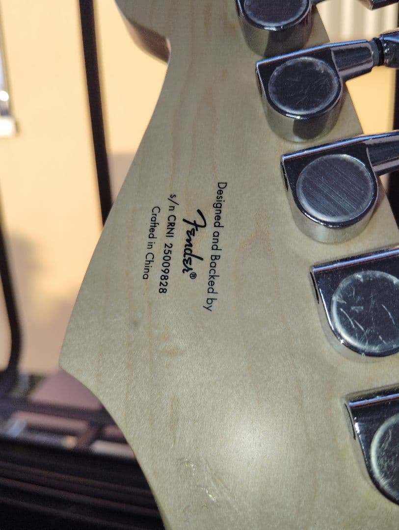 Squier Stratocaster ホワイト ほぼ新品