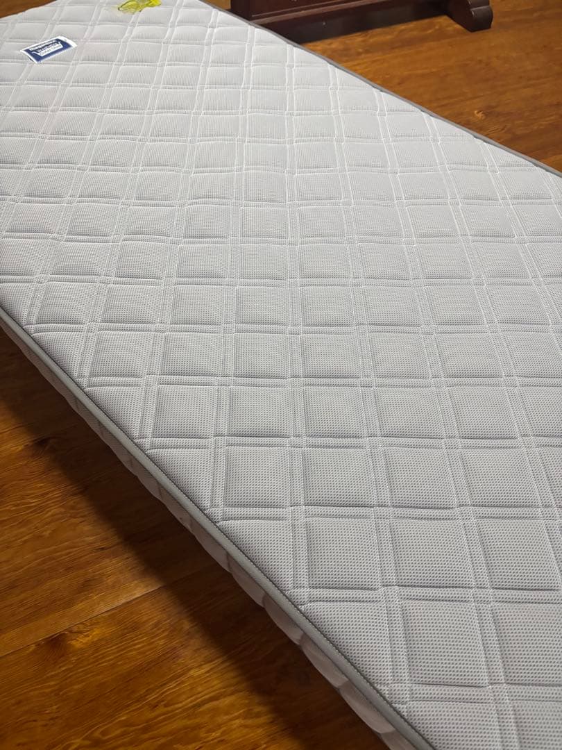 マニフレックス エア・メッシュ　ハットトリック