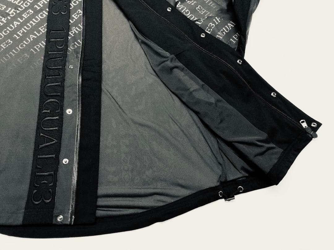 ○★新品未使用　ウノピゥウノウグァーレトレ　ストレッチブルゾン　IV　ゴルフ