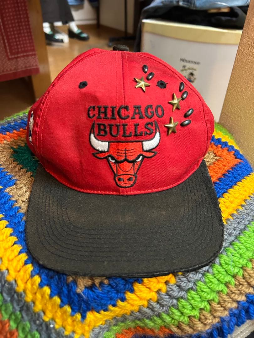 CHICAGO BULLS ビーズ装飾キャップ