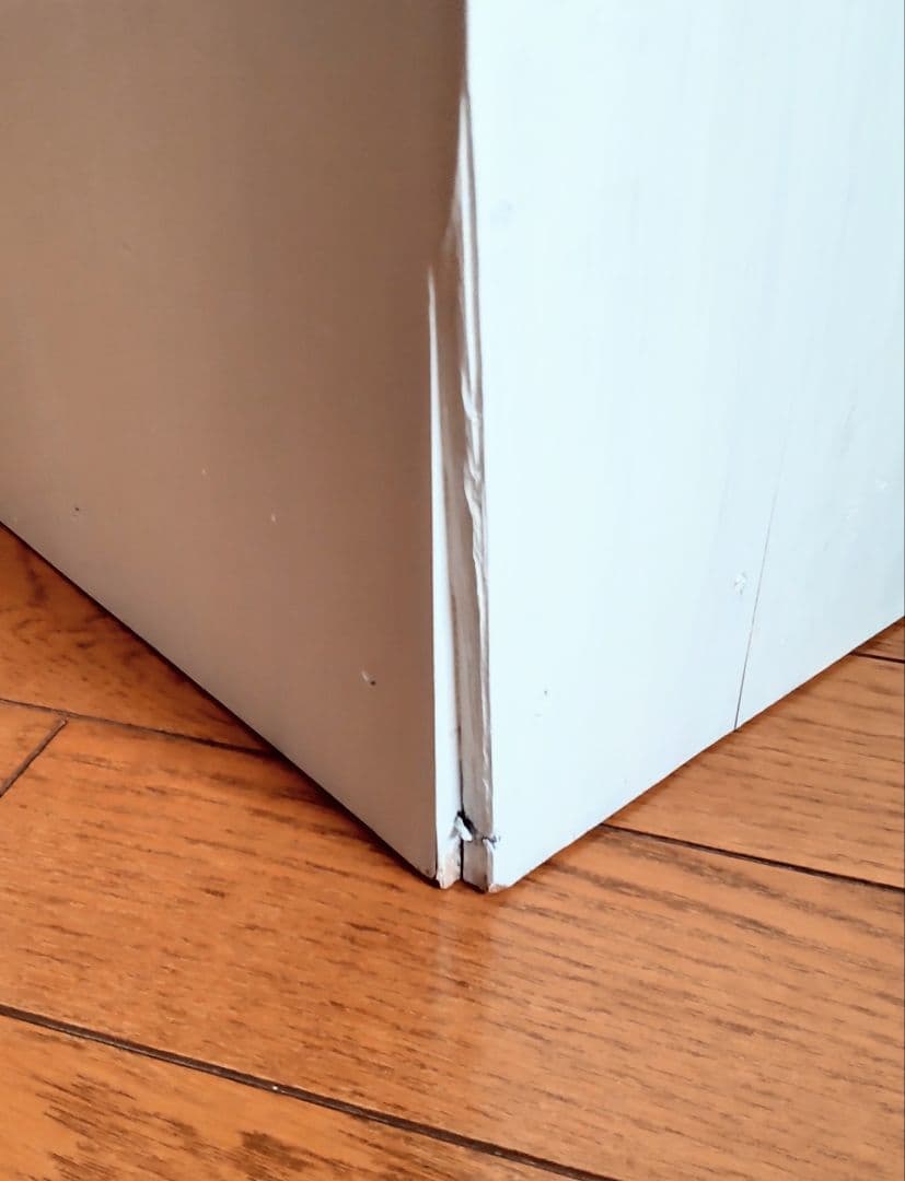 昭和レトロ　古いパタパタ扉の木製収納棚