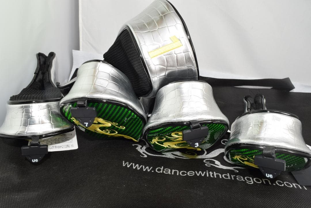 新品☆ダンスウィズドラゴン キャディバック＆ヘッドカバー７つセット☆定価17万円