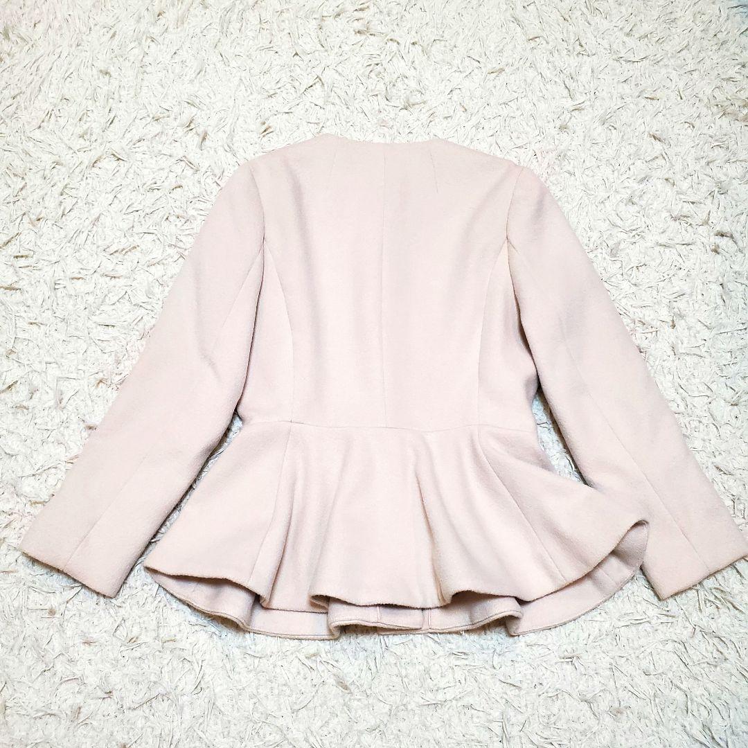 美品 近年モデル 完売JENNE ジェンヌ　ホワイト ペプラムコート Sサイズ