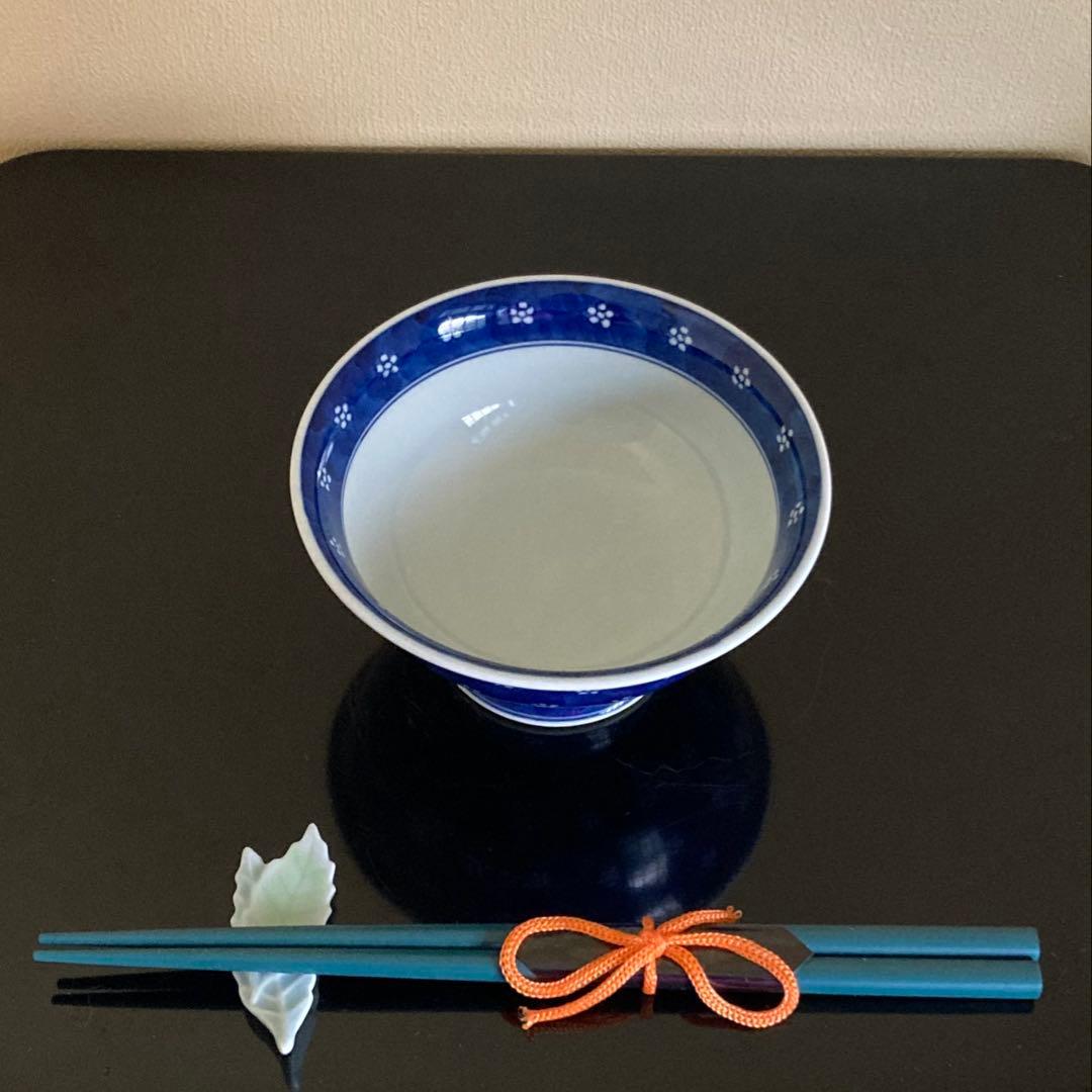 有田焼 源右衛門窯 染付梅地紋 高台 向付 盛鉢 飯碗 茶碗 2客