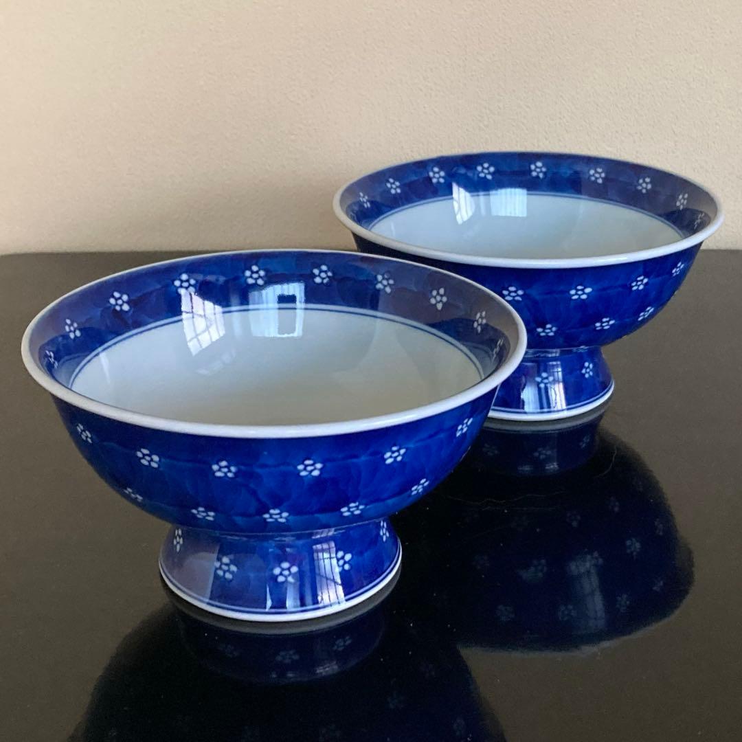 有田焼 源右衛門窯 染付梅地紋 高台 向付 盛鉢 飯碗 茶碗 2客