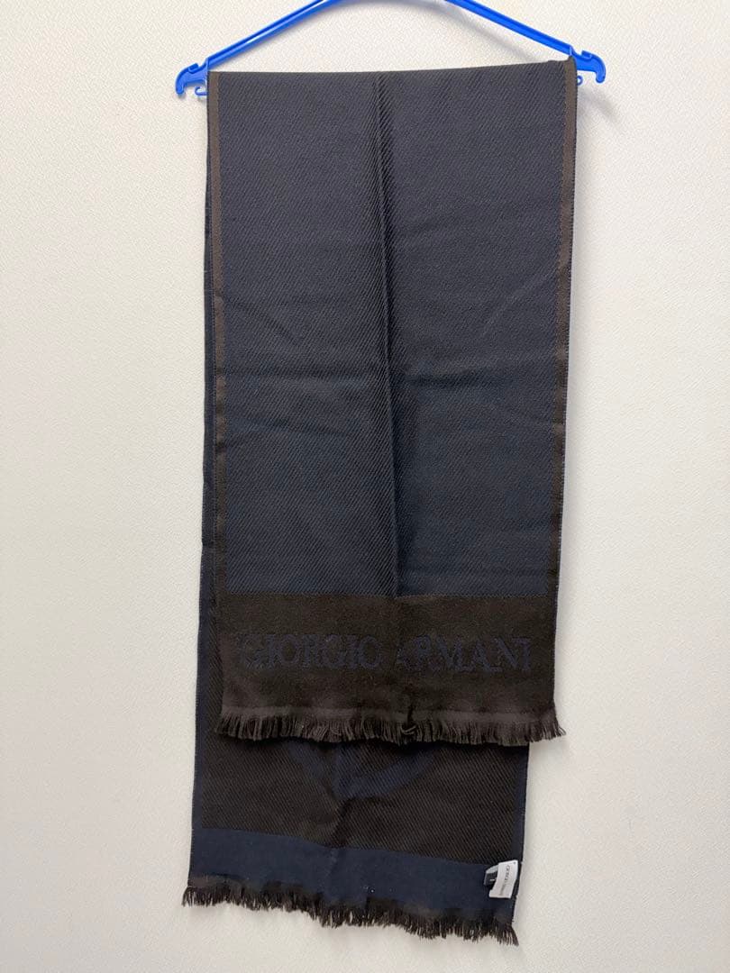 Giorgio Armani 黒 マフラー フリンジ付き