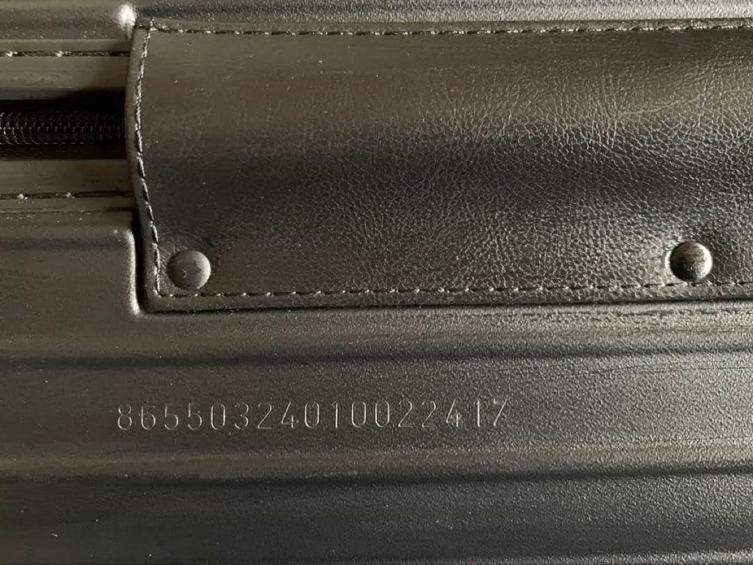 RIMOWA ボレロ　キャリーケース