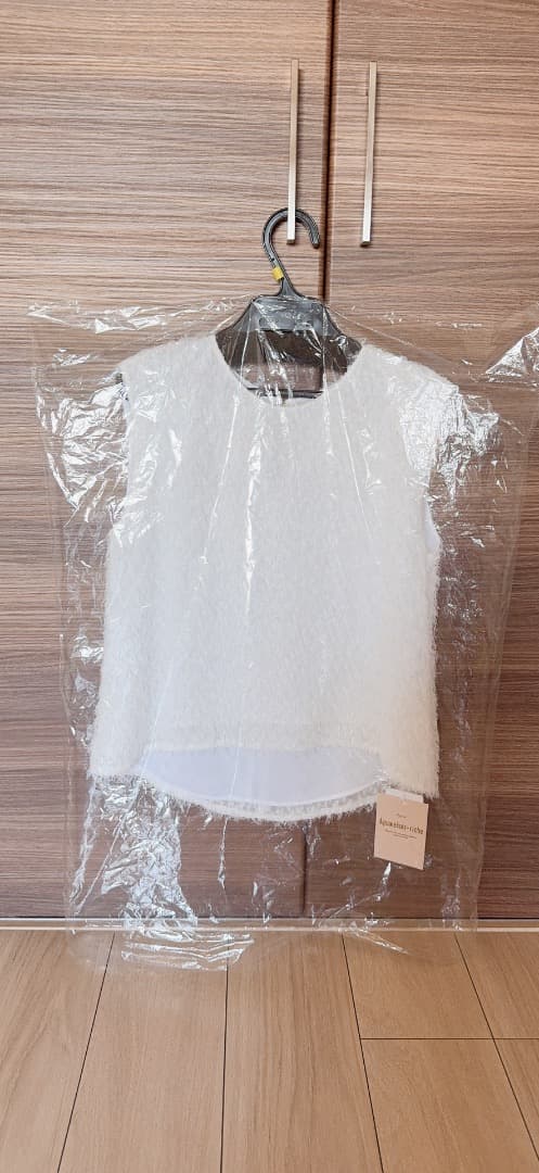 【新品・タグ付】Apuweiser-riche フレンチスリーブふわもこトップス