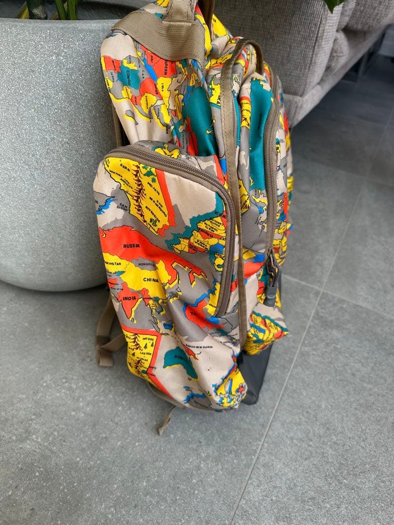 【美品】THE NORTH FACE 地図柄リュックSUNNY CAMPER