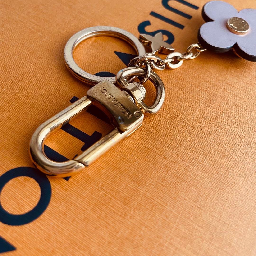 現行✨ルイヴィトン ポルトクレ・ブルーミングフラワーBBキーホルダー チャーム