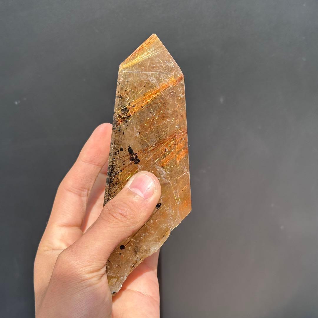 天然石ルチルクォーツのポイント　置物G.63