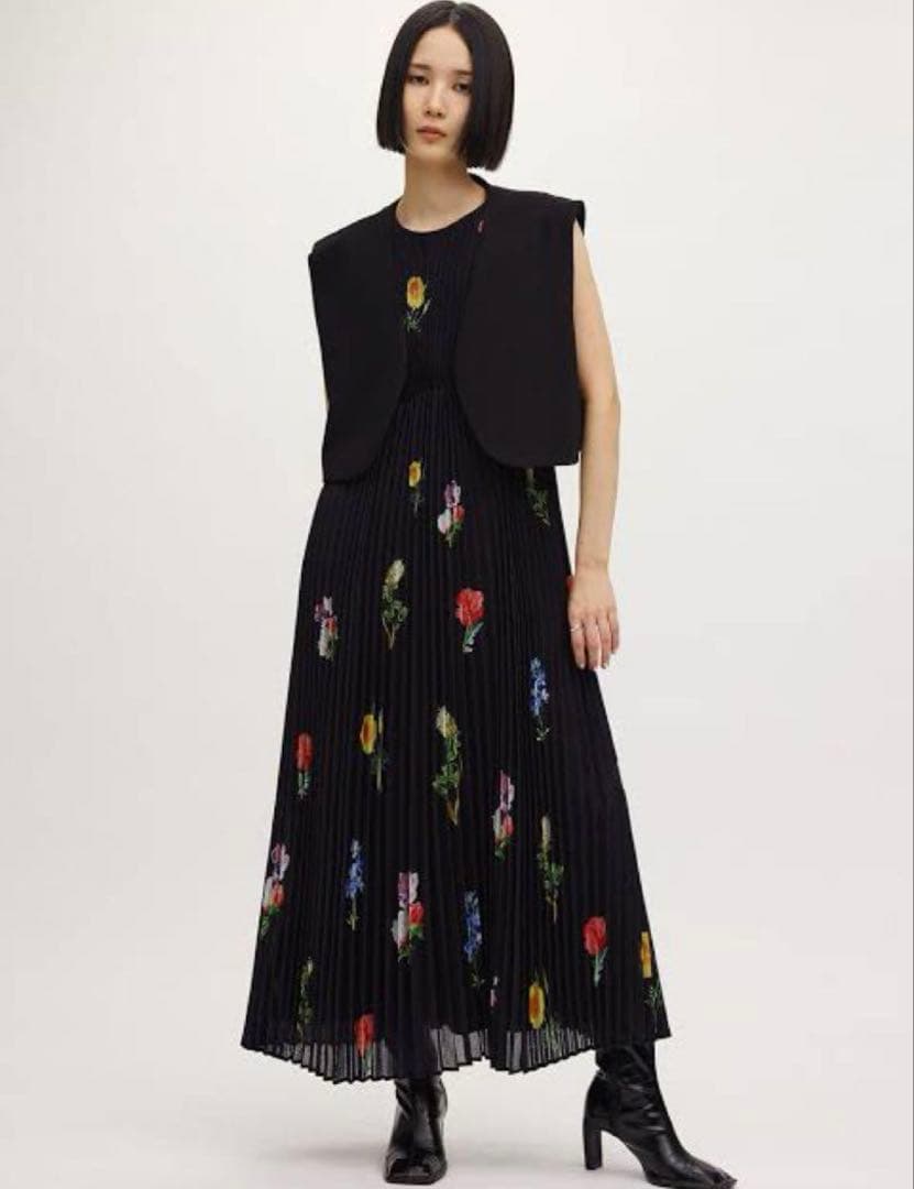 AMERI EMMA VEST SET PLEATS DRESS ブラック