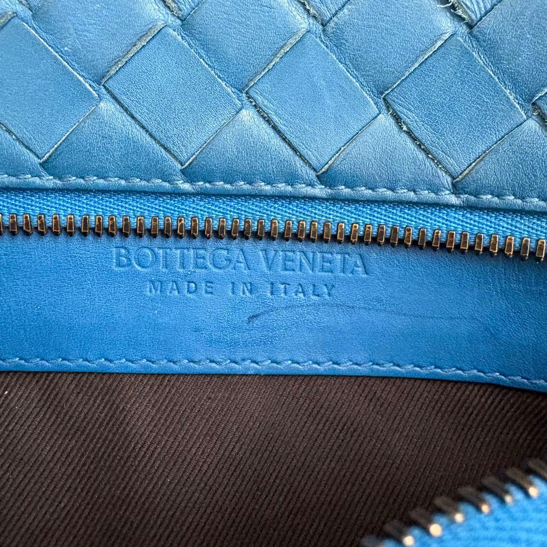 ボッテガヴェネタ イントレチャート ボディバッグ ブルー