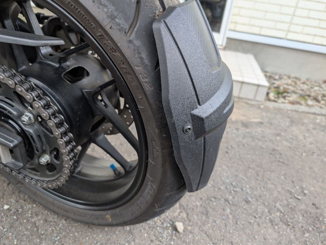 GIVIスプラッシュガード Tracer9GT用 RM2159+RM02 セット