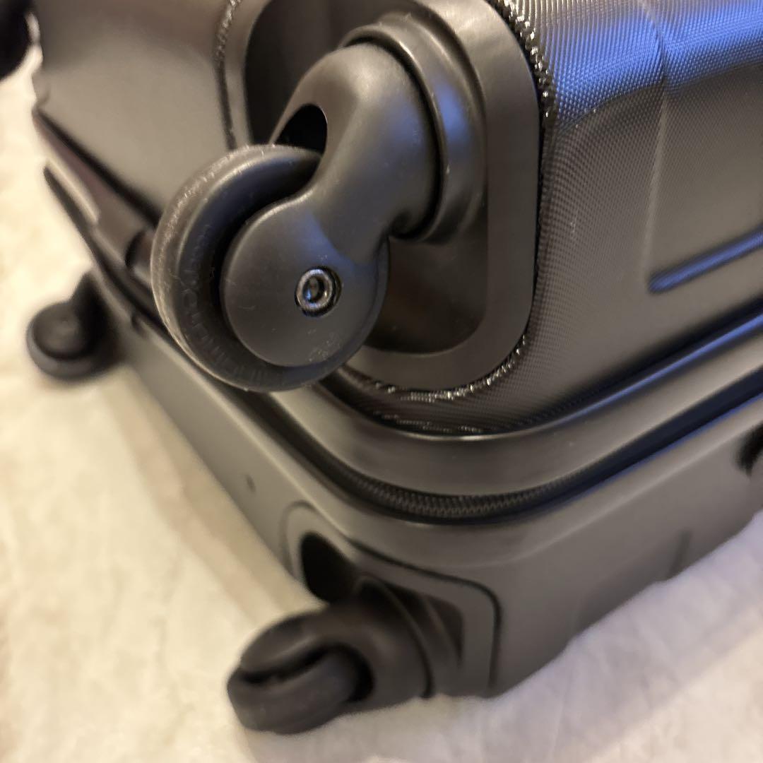 無印良品 バーを自由に調節できる ハード キャリケース 36L ブラック　黒