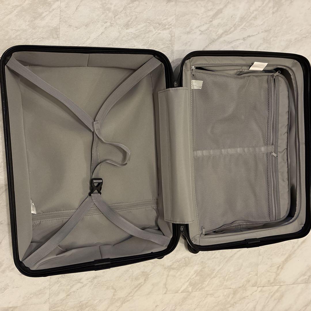 無印良品 バーを自由に調節できる ハード キャリケース 36L ブラック　黒