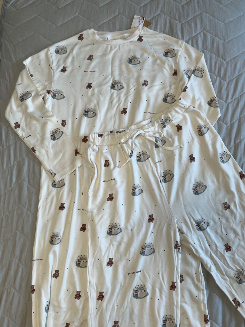 【新品未使用】ジェラートピケ＊ベアケーキ柄ワンピース&ロングパンツ2点セット
