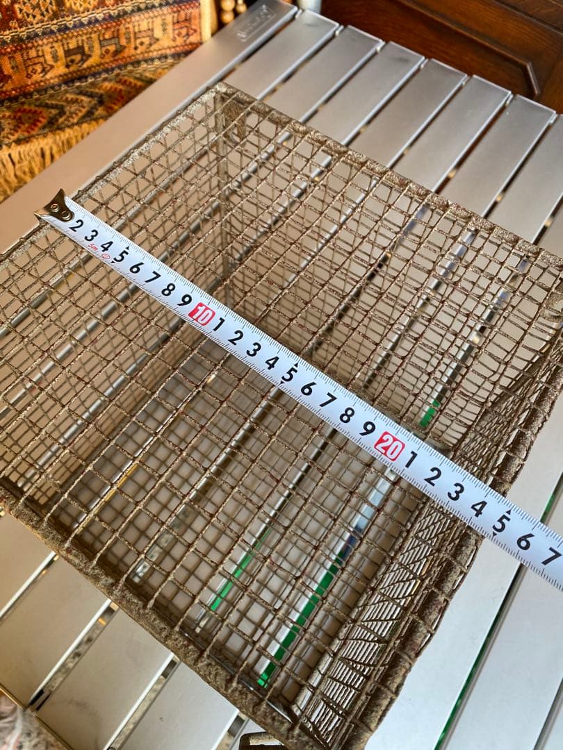 メッシュボックス　ワイヤーかご　壁掛け　鳥籠　アンティーク　サビサビ　ラック
