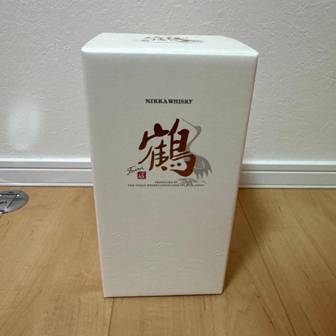 NIKKA 鶴 ウイスキー　ニッカウヰスキー鶴　700ml