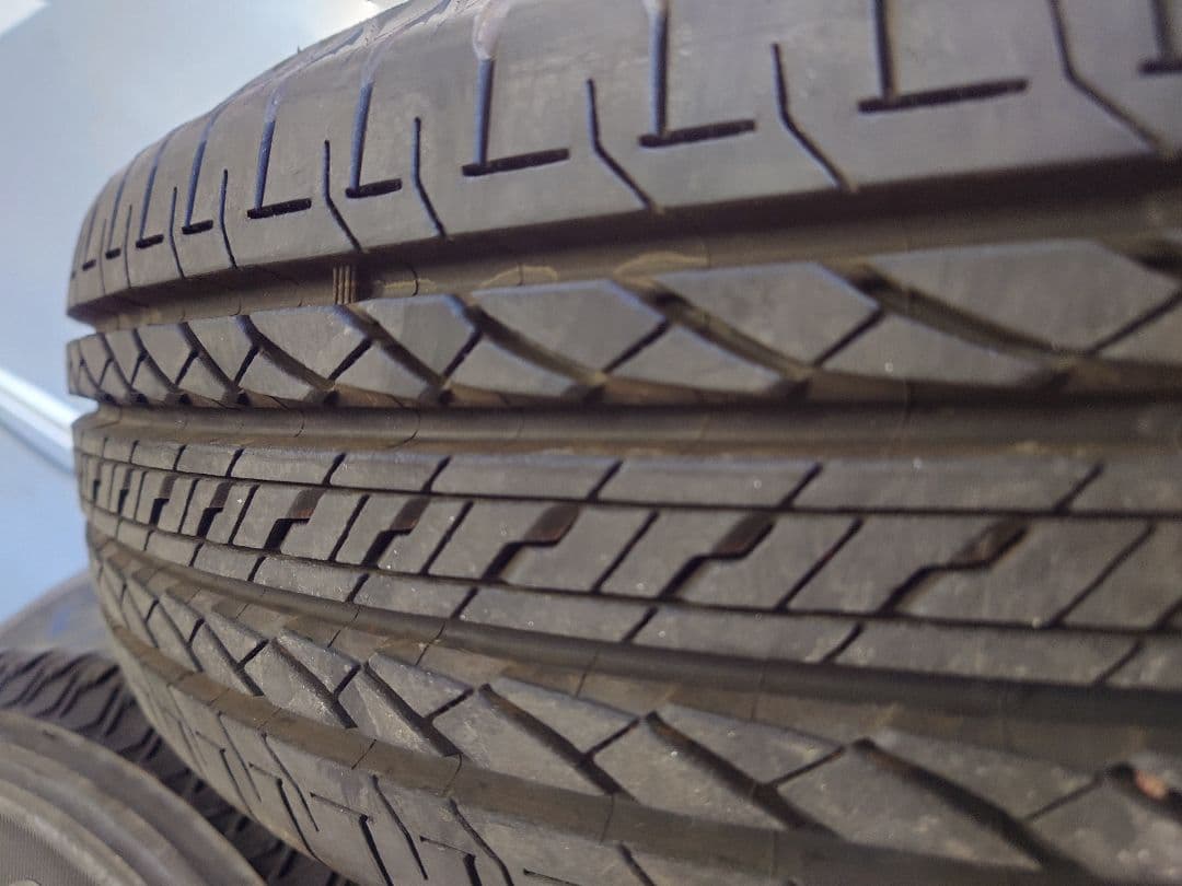 ブリジストン DUELER 195/80R15 2025年製 溝8mm